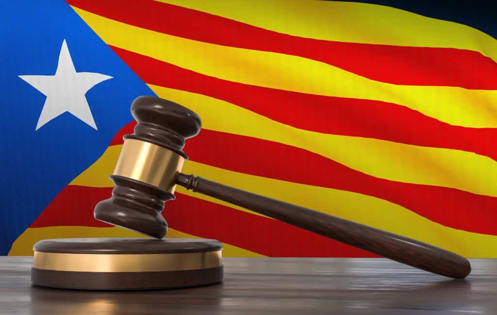 Spaanse rechter vraagt opheffing onschendbaarheid Puigdemont