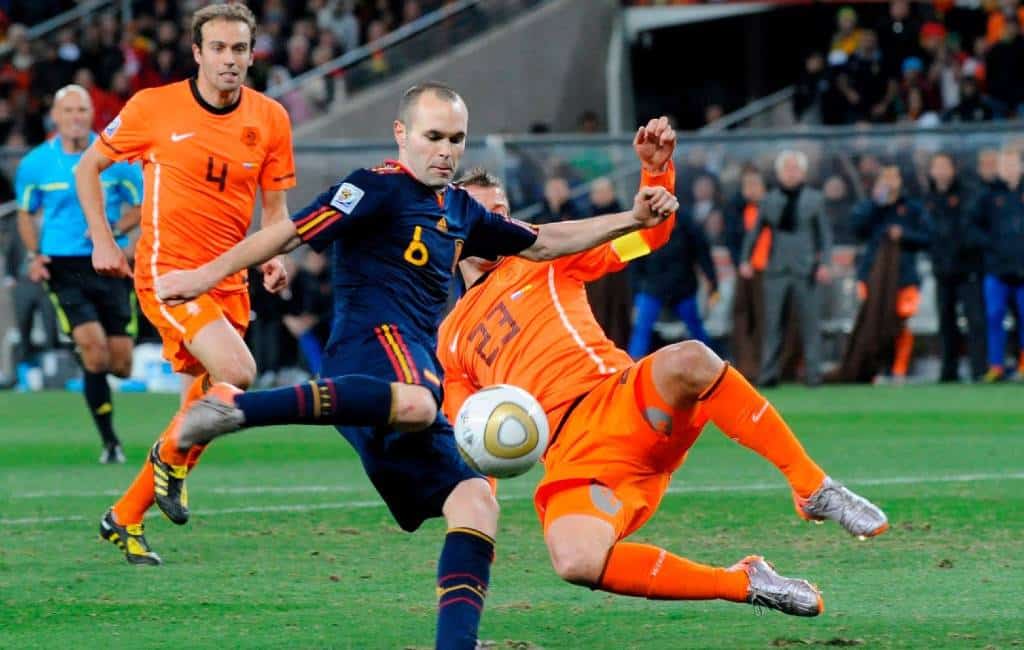 10 jaar geleden werd Spanje ten koste van Nederland wereldkampioen
