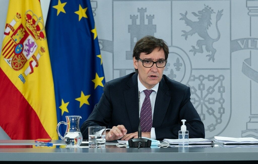 Minister wil nog geen beslissing nemen over thuisblijfplicht in Spanje