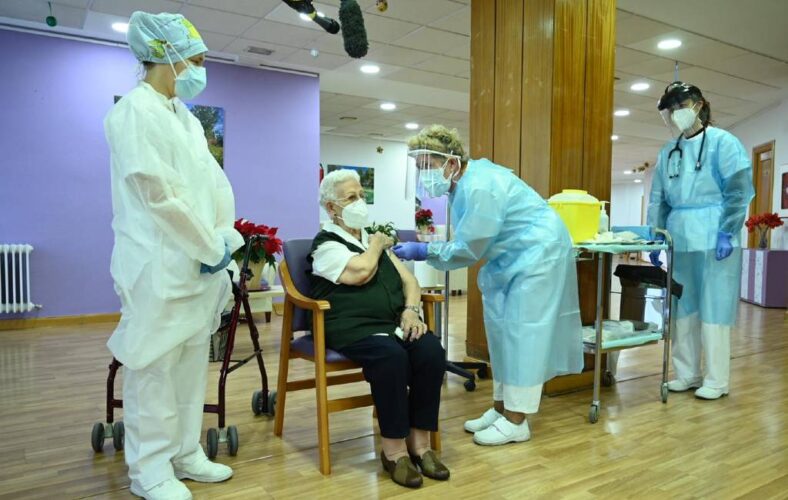 80-plussers volgende groep om gevaccineerd te worden in Spanje