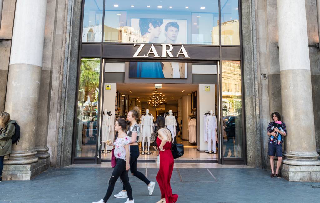 Wat is de oorsprong van de naam van de bekende kledingwinkel Zara