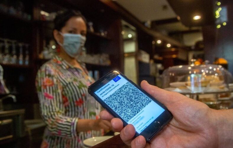 Hooggerechtshof annuleert corona-certificaat eis in binnenruimtes horeca op Tenerife
