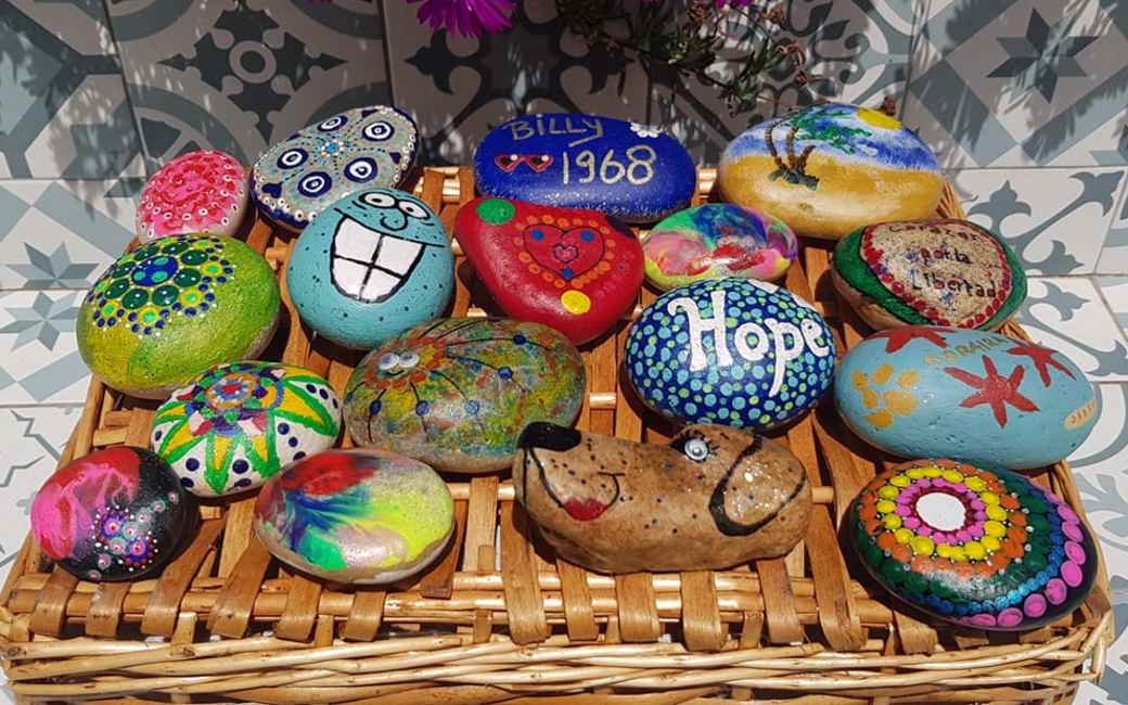 Nu ook ‘Happy Stones’ als ‘RocaLoca’ in Spanje na Nederlands initiatief Costa Blanca