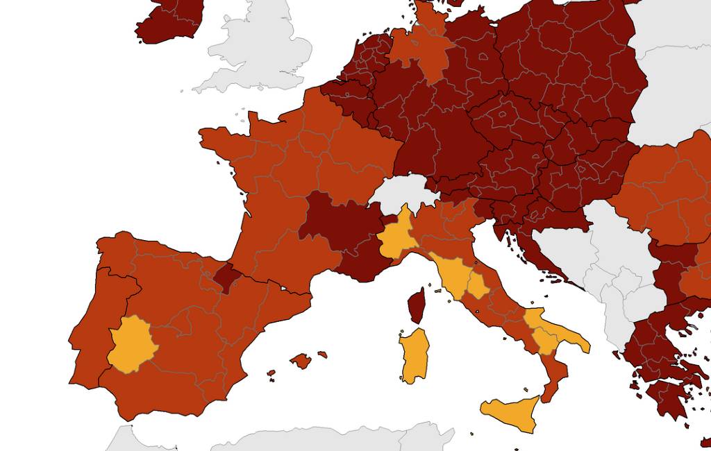 Corona-kaart Europees Centrum voor ziektepreventie met Spanje in het LICHTROOD en ORANJE (2 dec)