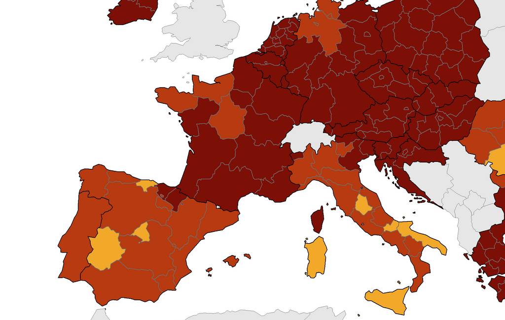 Corona-kaart Europees Centrum voor ziektepreventie met meer ORANJE en nog steeds LICHTROOD in Spanje (9 dec)