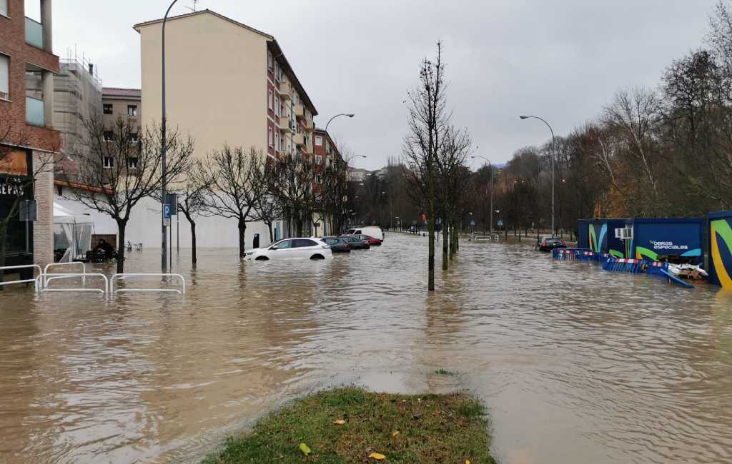 Overstromingen door hevige regenval in het noorden van Spanje
