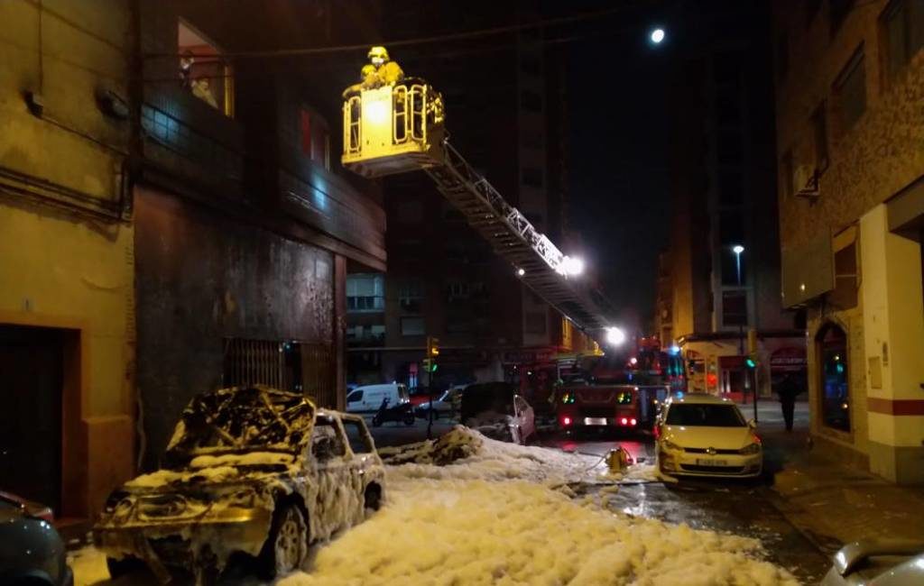 Twee jonge vrouwen stichten brand in Zaragoza voor een internetfilmpje