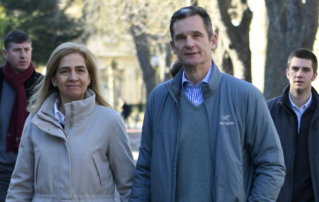 Zus van Spaanse koning Cristina en ontrouwe echtgenoot Iñaki verbreken huwelijksrelatie