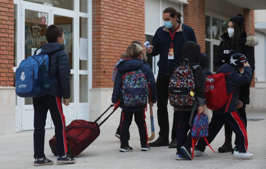 Kinderen weer naar school in Spanje maar met corona-maatregelen