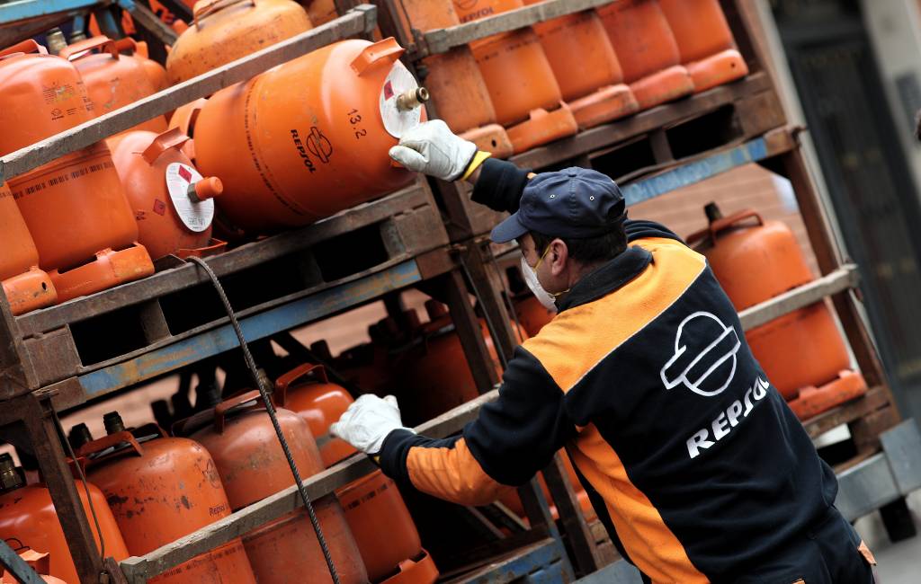 Oranje gekleurde butaangasflessen weer duurder in Spanje