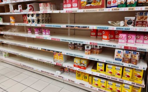 Het hamsteren is begonnen in Spanje waar al lege schappen zijn te vinden in supermarkten