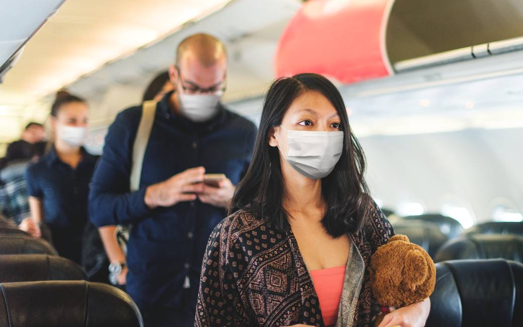 Ministerie van Volksgezondheid Spanje: mondkapje blijft verplicht in openbaar vervoer en vliegtuigen