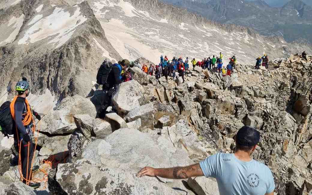 Acompáñanos a escalar la montaña más alta de los Pirineos Aneto