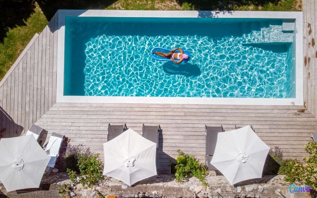 Een zwembad per 37 inwoners in Spanje