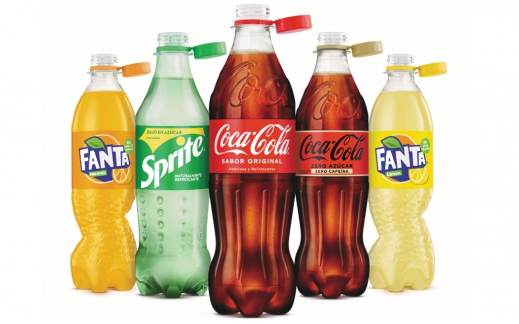Coca-Cola lanceert in Spanje flessen met nieuwe recyclebare vaste draaidoppen
