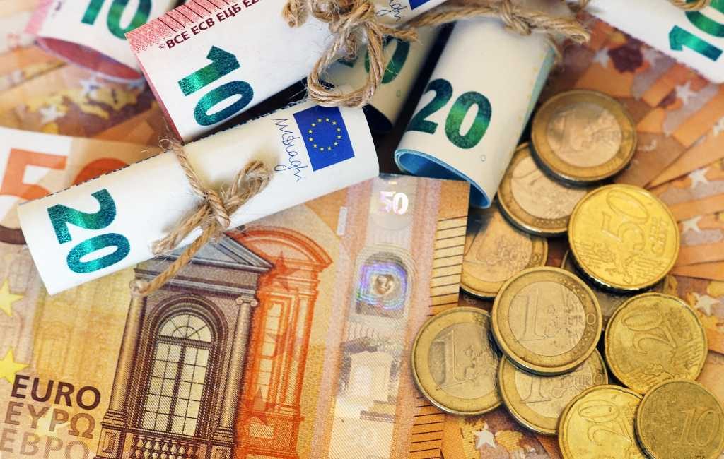 Bijna zeven op de tien inwoners van Spanje betaalt met contant geld