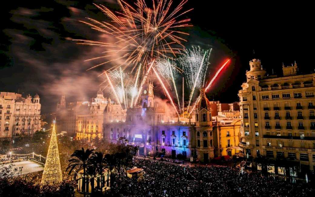 Muziek, vuurwerk en klokslagen zullen het jaar beëindigen in Valencia