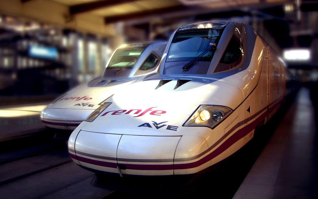 Spaanse treinmaatschappij begint met testen om de hogesnelheidstrein in Frankrijk te exploiteren