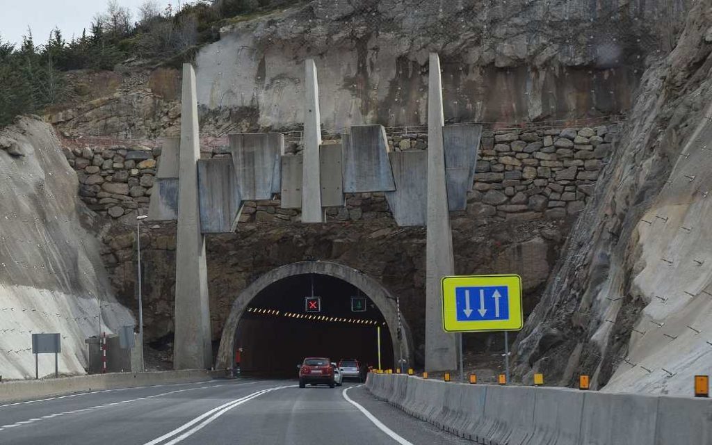 tunnel 7