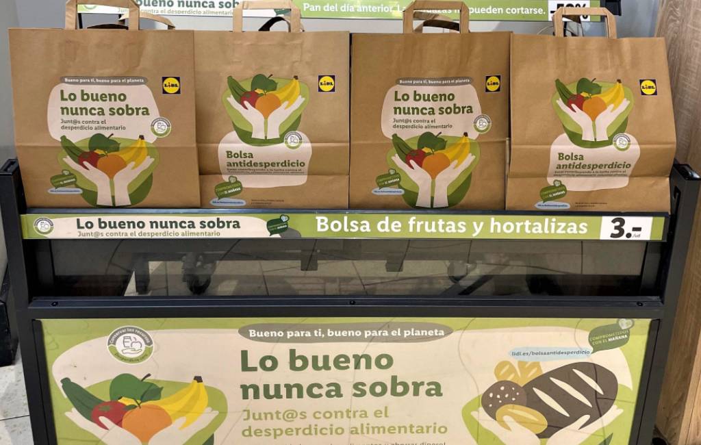 Lidl Spanje introduceert de anti-verspillingszak met groente en fruit