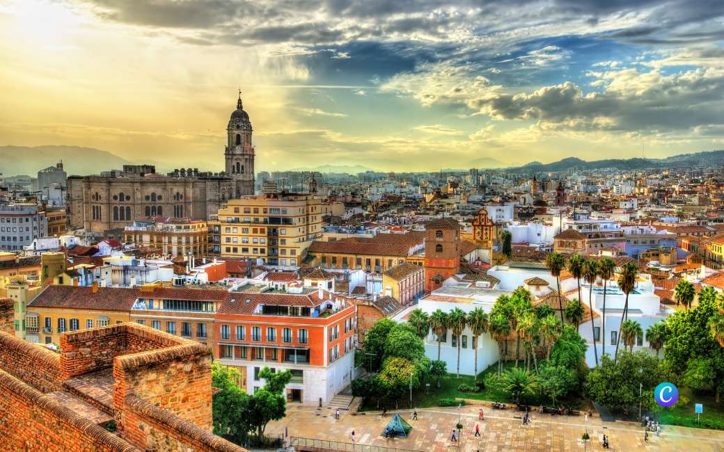 Meer toeristische appartementen dan geregistreerde inwoners in het centrum van Málaga