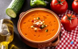 SpanjeRecept: de verfrissende koude soep ‘Gazpacho’