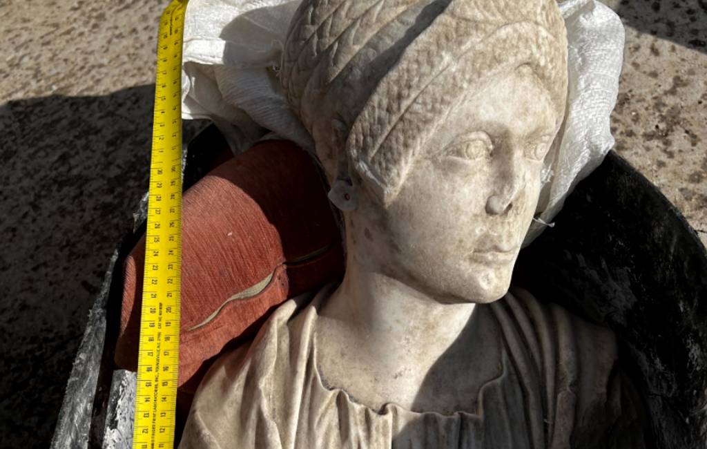 Echtpaar aangehouden met bijna 120 archeologische voorwerpen in Sevilla