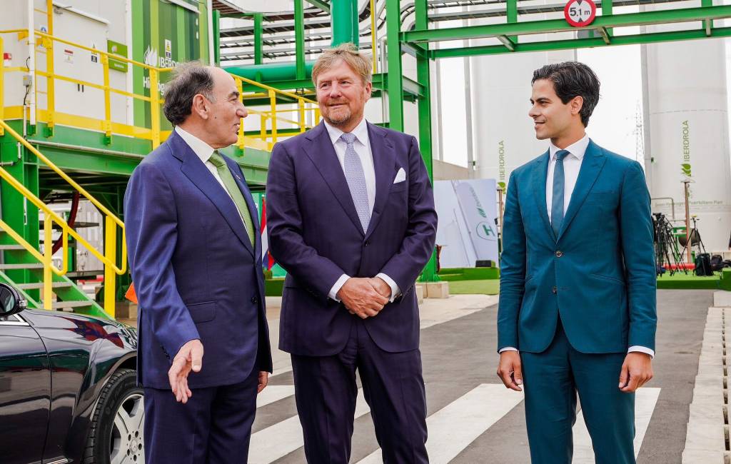 Koning Willem-Alexander op bezoek in Spanje bij waterstofprojecten