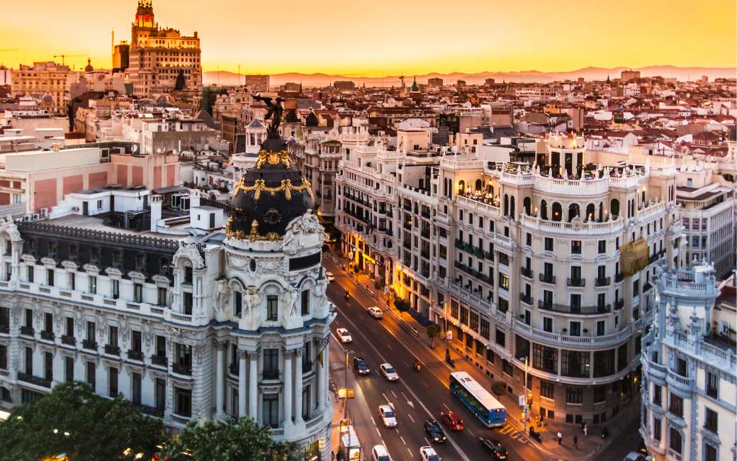 Kalverstraat verslaat de Gran Vía in Madrid als drukste winkelstraat van Europa