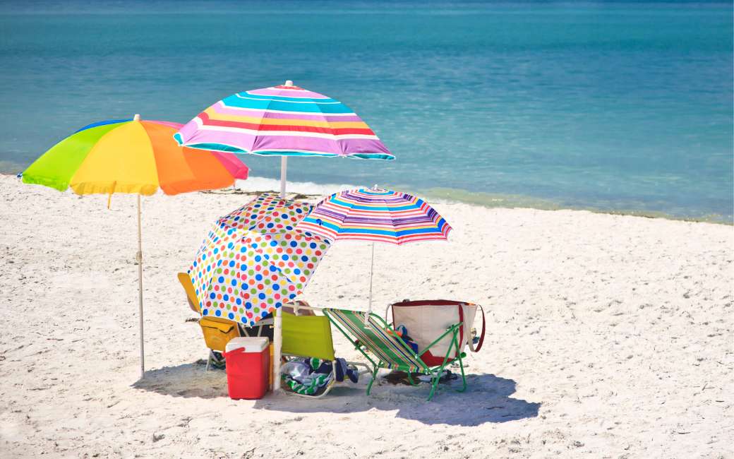 De parasol-oorlog is ook begonnen op de stranden van Málaga