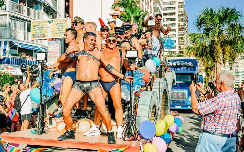 Weekend vol Orgullo Gay in Benidorm met parades en feesten