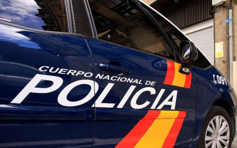Buitenlandse man steekt oudere buitenlandse vrouw in Orihuela Costa dood