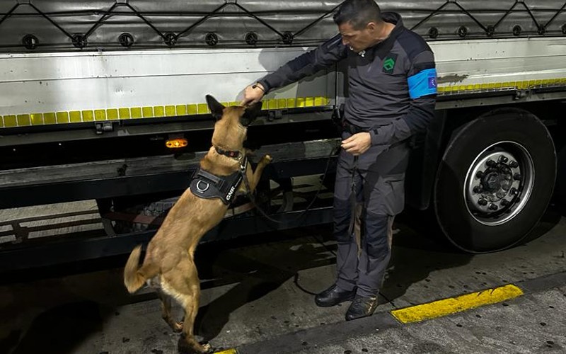 De Spaanse hondentrainer en Guardia Civil agent die het ver schopt bij Frontex