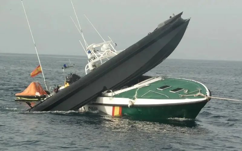 Vijf verdachten gearresteerd voor de dood van twee politieagenten na aanvaring drugsboot in Cádiz