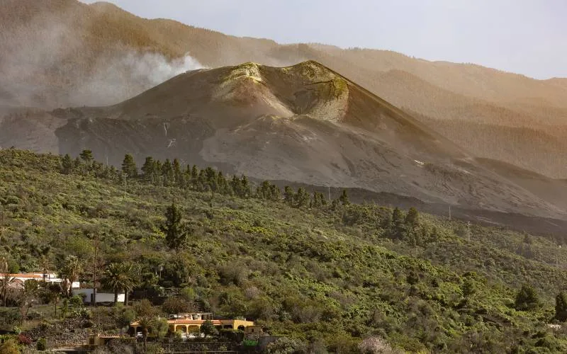 Uitgebarste vulkaan op La Palma heeft eindelijk een officiële naam: Tajogaite