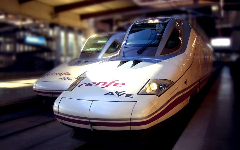 Nieuwe AVE hogesnelheidstrein verbindt Málaga, Alicante, Elche, Orihuela en Murcia