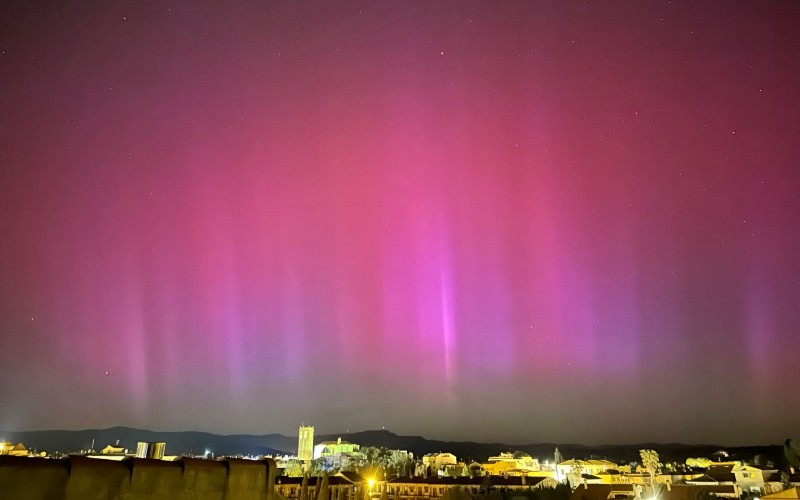 Afbeeldingen van het unieke noorderlicht dat ook te zien was in Spanje