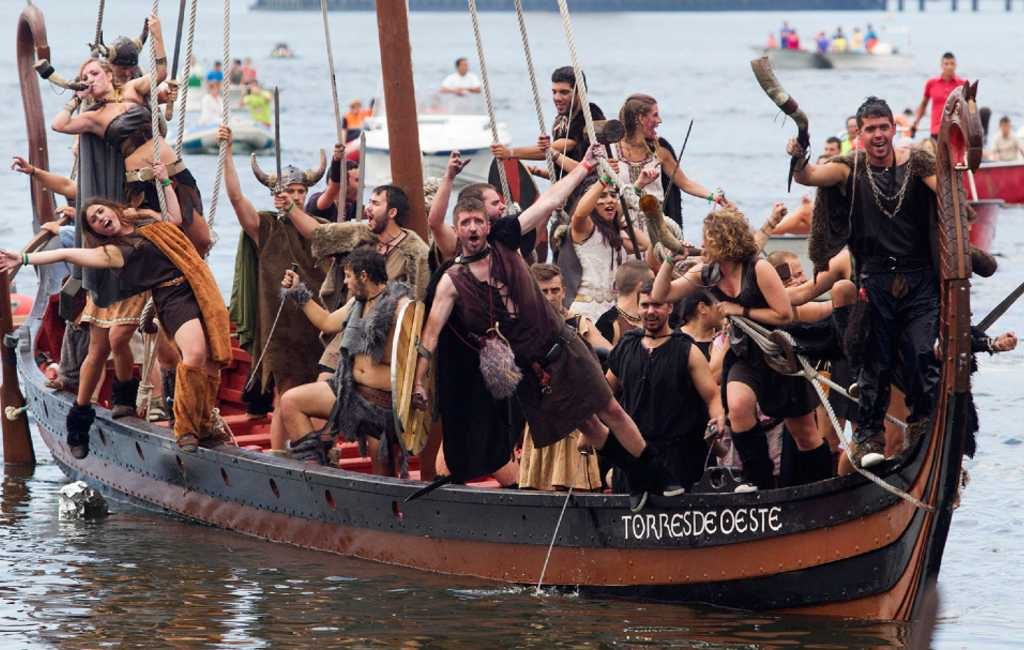 Vikings nemen dorp in Galicië over