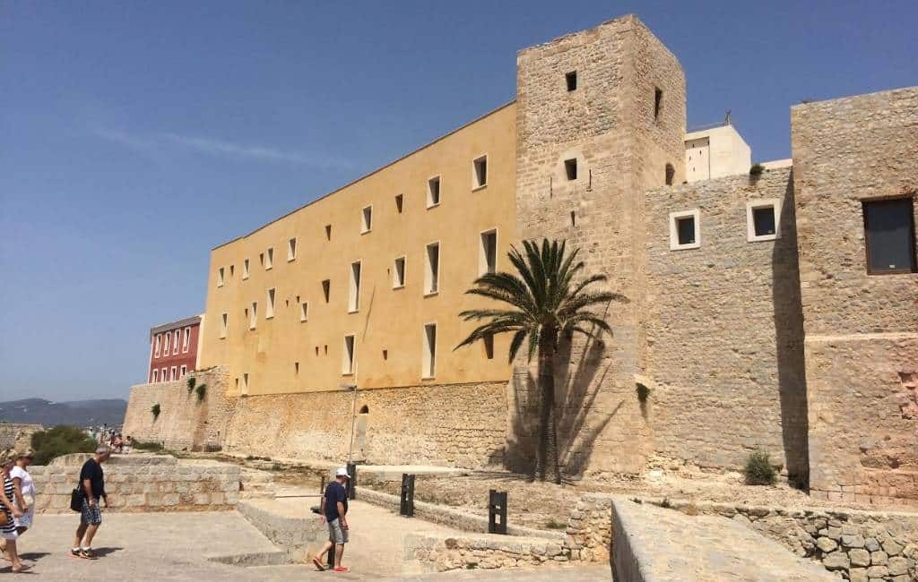 21 miljoen euro en 3 jaar bouwen aan Parador op Ibiza