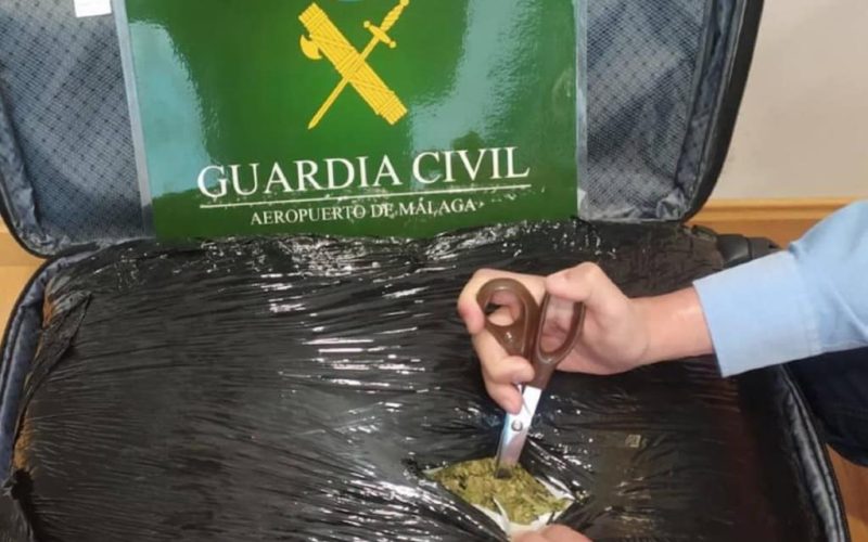 Gearresteerd met 9 kilo marihuana op vlucht Málaga-Amsterdam