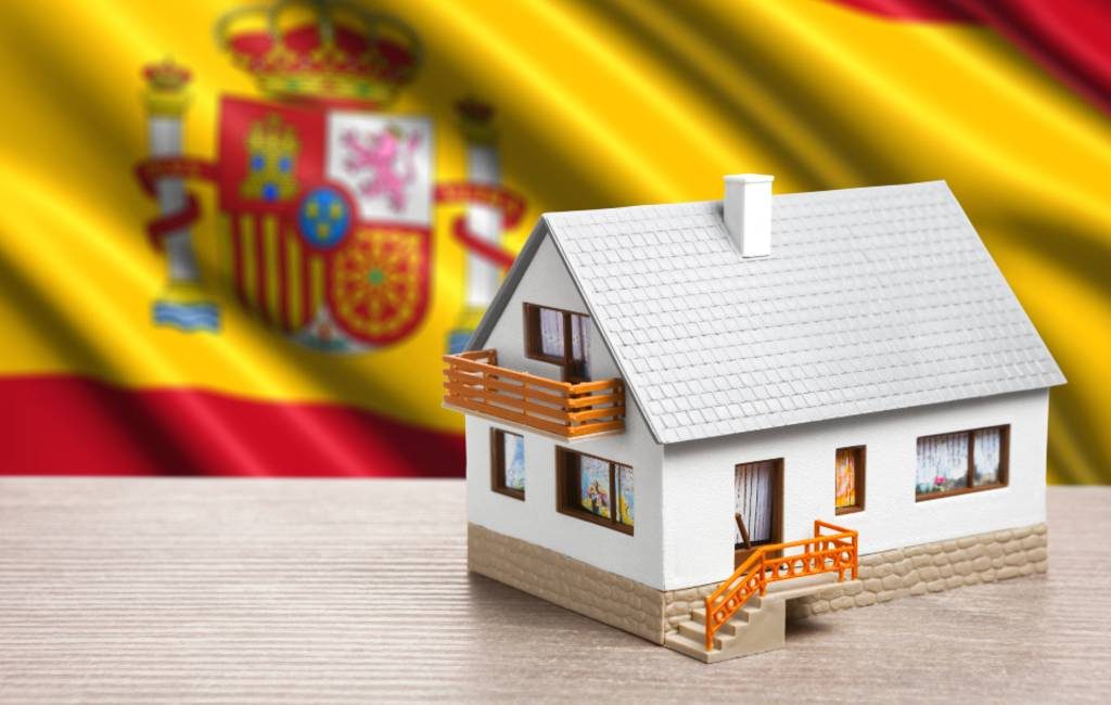 Buitenlanders kopen minder woningen in Spanje