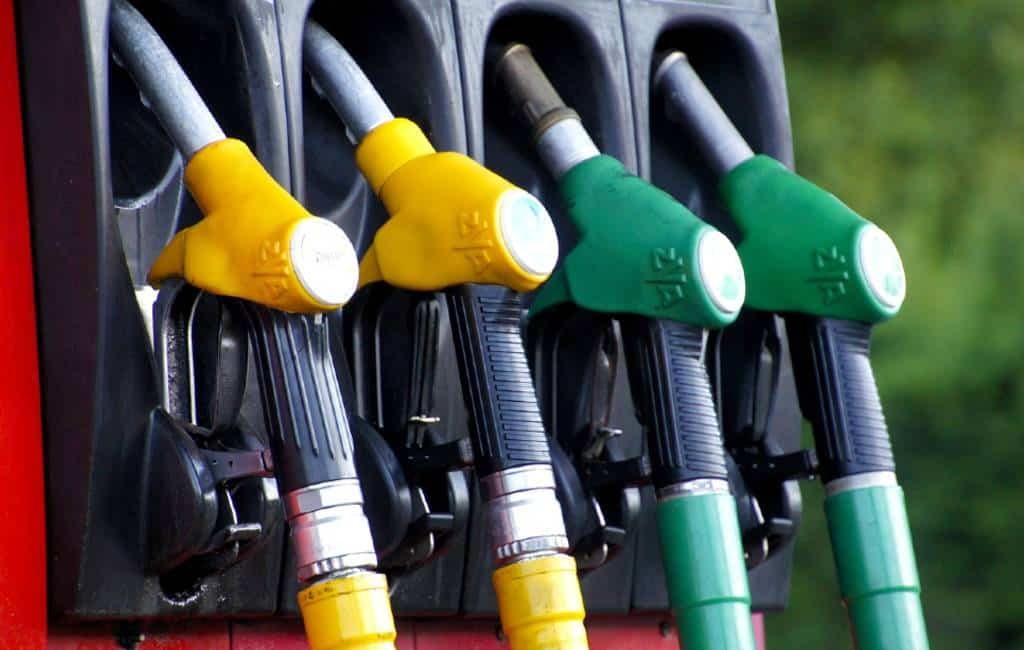 Benzine heeft de hoogste prijs sinds 2014 bereikt in Spanje