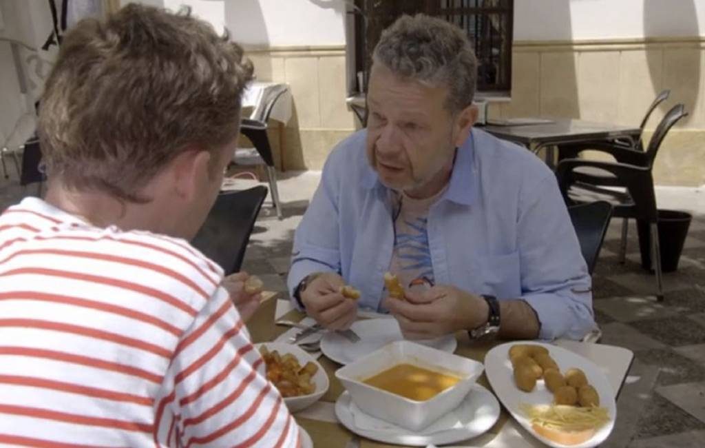 Tv-kok/presentator over fraude met toeristen eten in Spanje