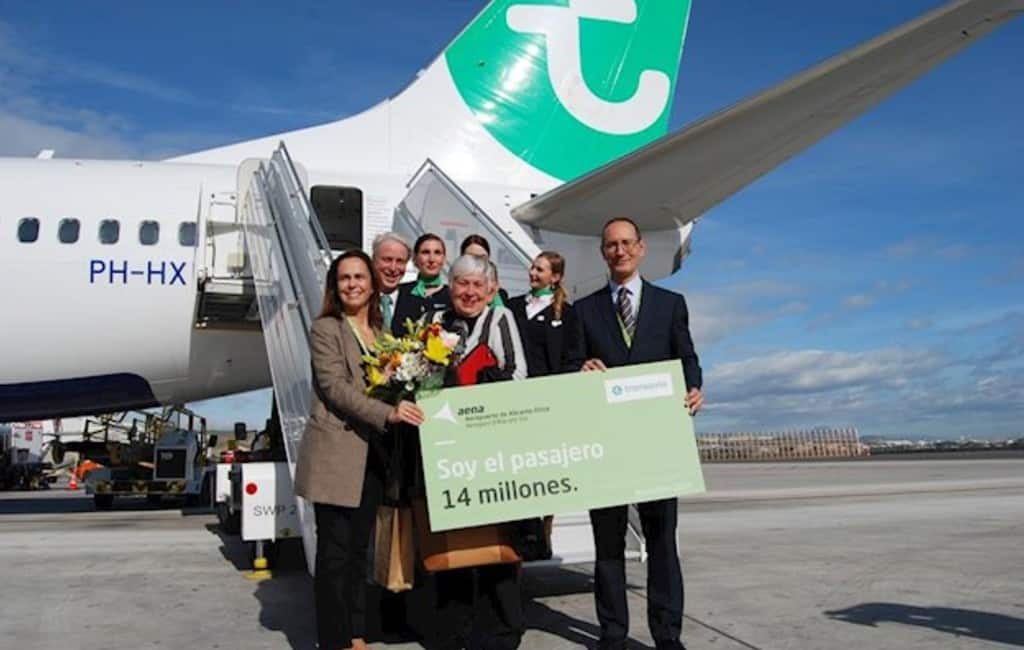 Nederlandse toeriste is 14 miljoenste passagier Alicante vliegveld