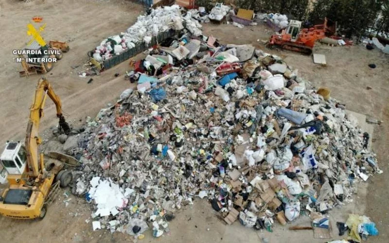 Afvalzwendel levert 16 miljoen euro op door illegale dumping van toxische stoffen in Spanje