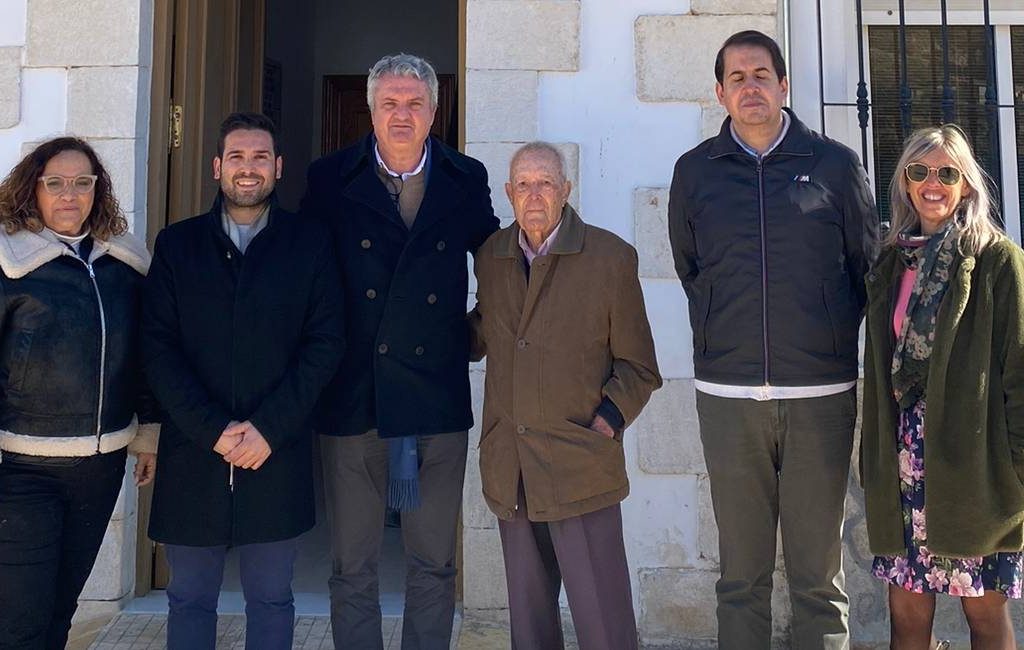 Deze 97-jarige burgemeester opnieuw kandidaat gemeenteverkiezingen in Almeria