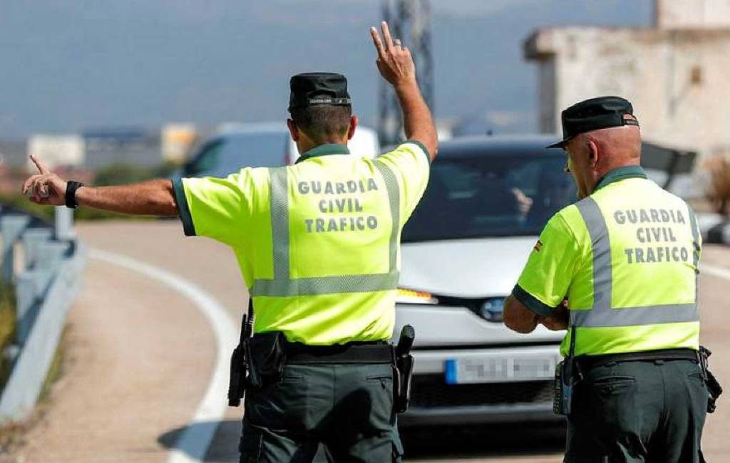 De politie in Spanje mag je auto stilzetten of in beslag nemen als…