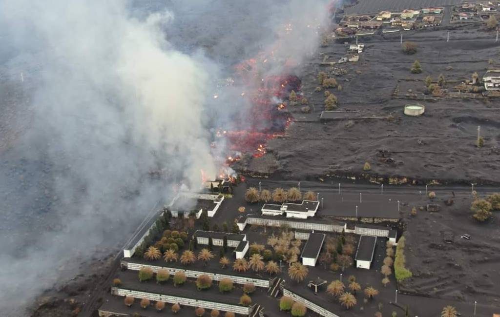 Begraafplaats wordt door lava verwoest op Canarische Eiland La Palma