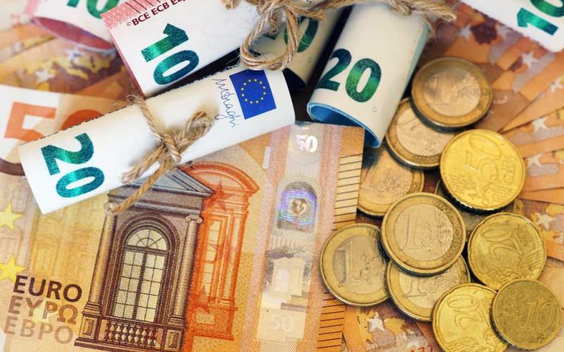 Het vaarwel van het cash/contant geld in Spanje