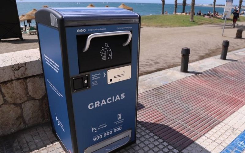 Málaga krijgt op zonne-energie werkende afvalcontainers